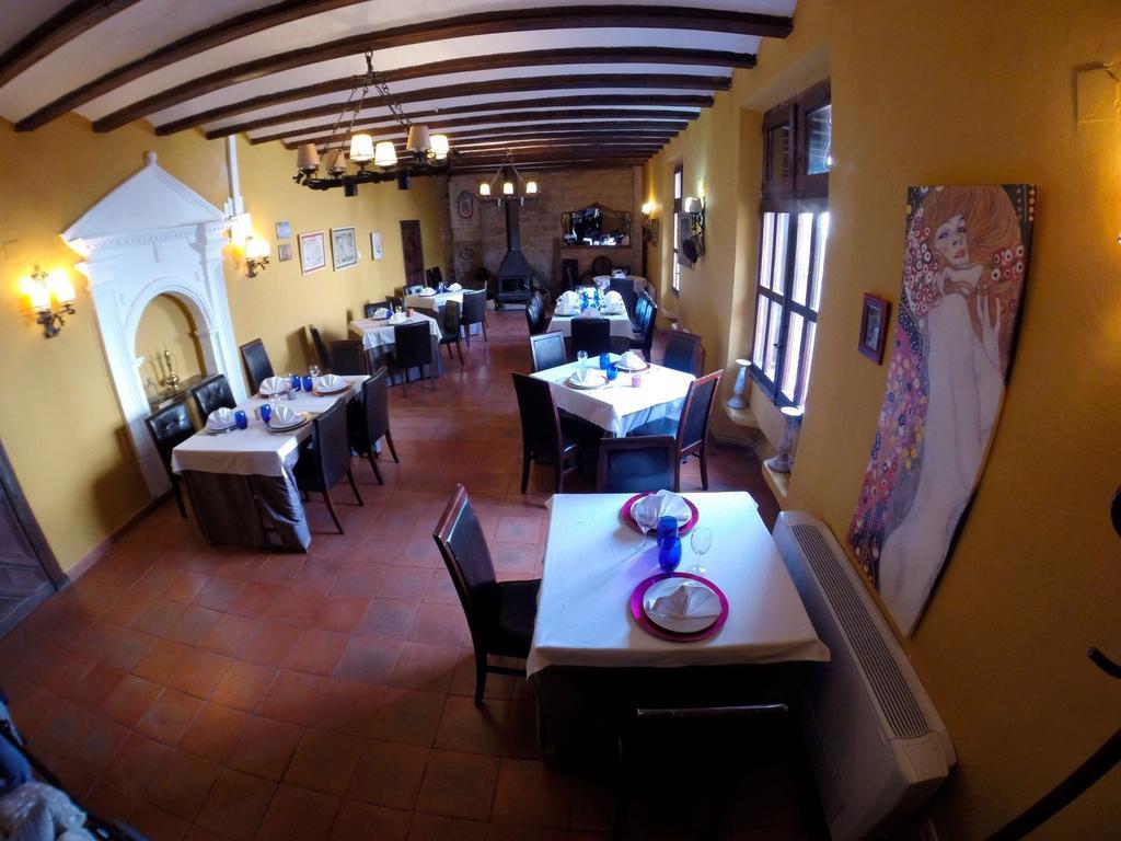 Hospederia Virgen De La Fuente Peñarroya de Tastavins Exterior foto